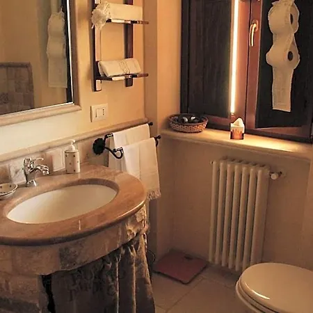 Bed & Breakfast La Nel Bosco 4*